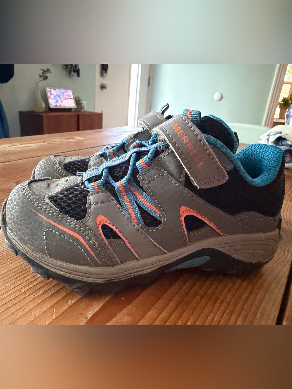 Merrell Trail Chaser Kids Gray, Blue & Orange Athletic Sneaker in Wide